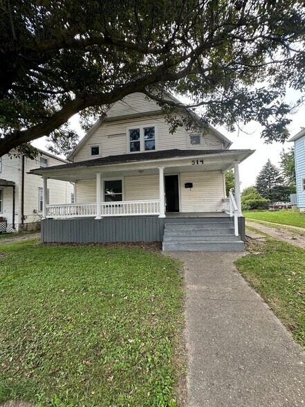 Primary Photo - 514 S Metcalf St