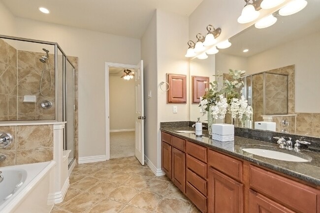 Building Photo - 39 Medley Ln