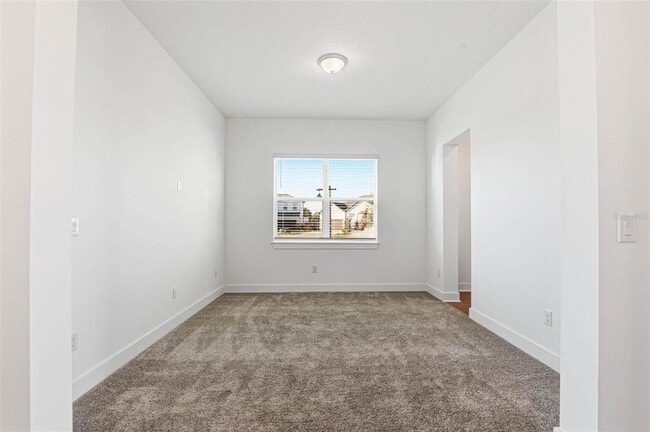 Building Photo - 6962 Jared Oaks Dr