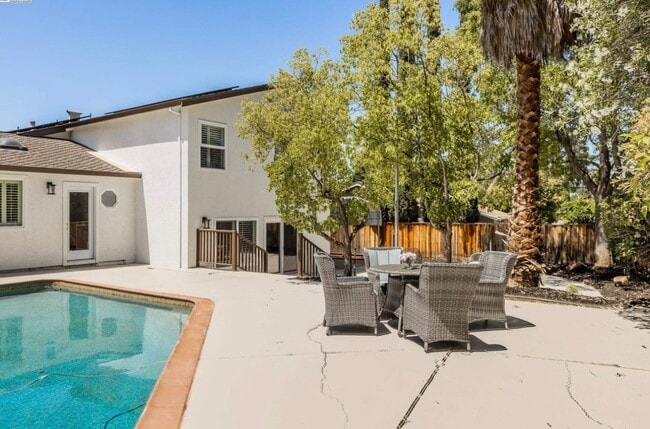 Building Photo - Vintage Hills, Pleasanton 4 Bed, 3 Ba., So...