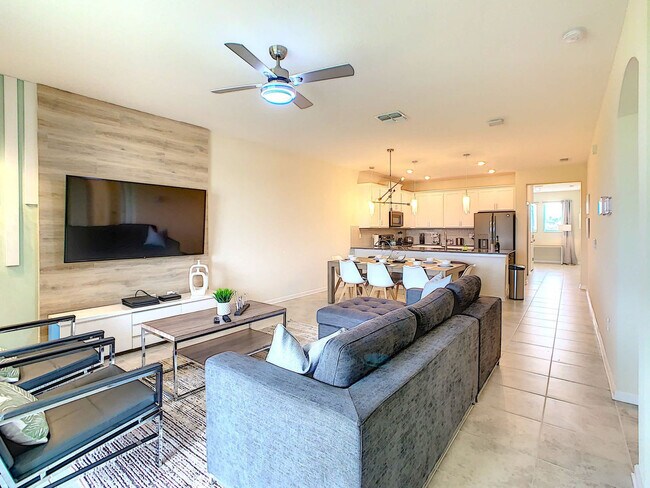 Building Photo - 741 Ocean Course Ave