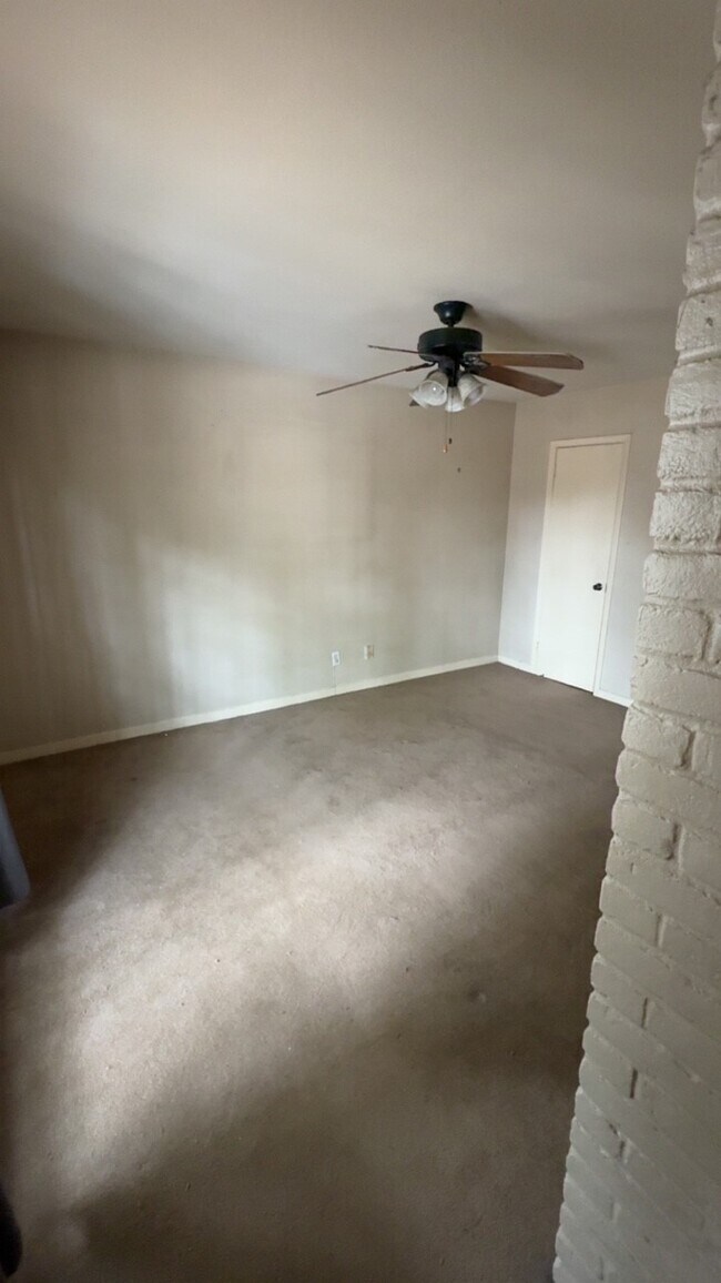 Building Photo - 3402 Timmons Ln