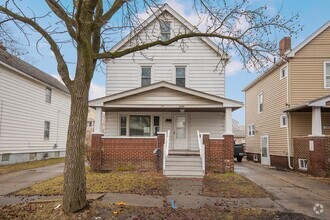 Building Photo - 1228 E 175th St