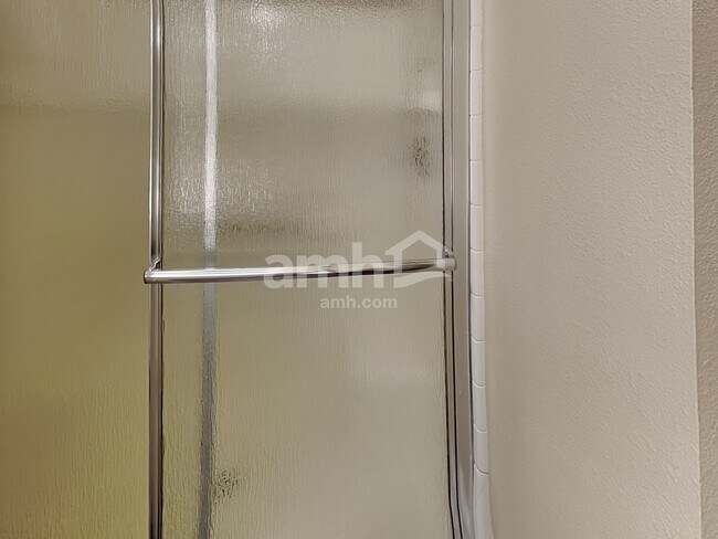 Building Photo - 12925 Old Glory Dr