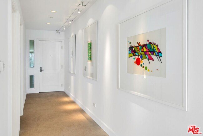 Building Photo - 701 Ocean Ave