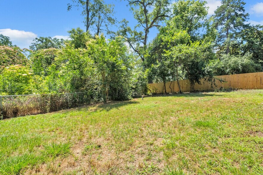 Building Photo - 915 Buena Vista Dr