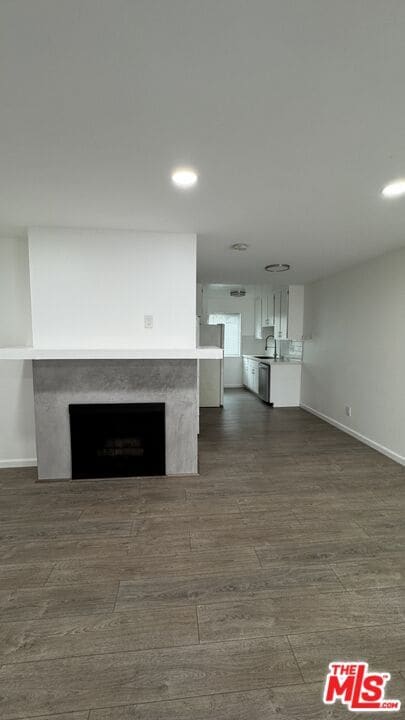 Building Photo - 3729 Delmas Terrace