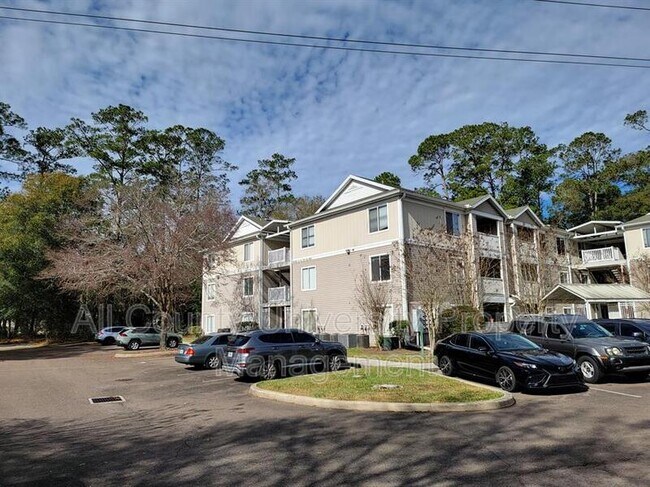 Building Photo - 4000 SW 23rd St