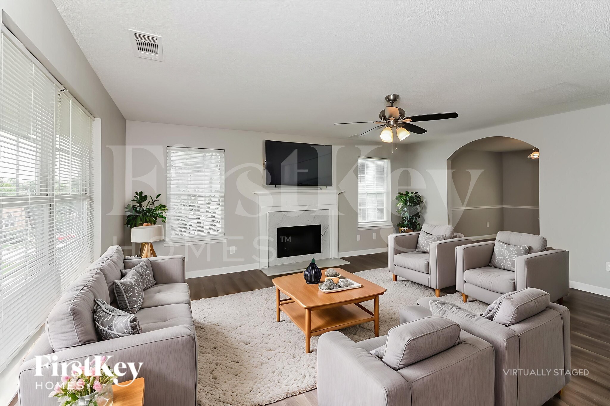 Building Photo - 444 Birchwood Dr