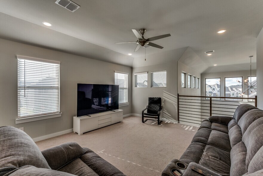 Building Photo - 3528 Hollow Pine Dr