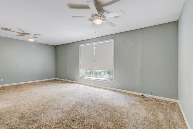 Building Photo - 10622 Sapling Way