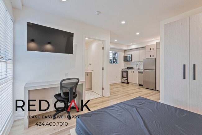 Building Photo - ~2 Months FREE~ Newly Renovated Studio Rea...