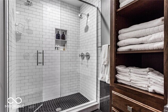 Building Photo - 1529 Alabama St