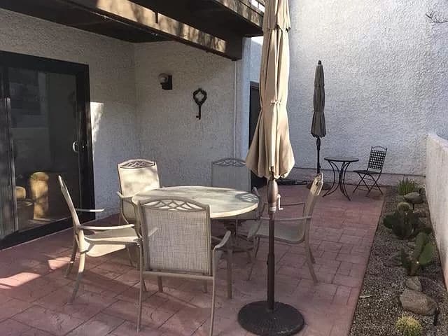 Large and private patio with mountain views - 250 E San Jose Rd