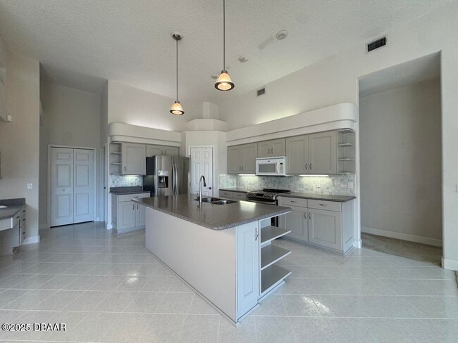 Building Photo - 440 Sea Duck Dr