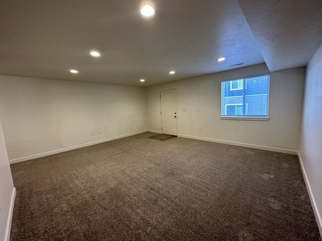 Building Photo - 14933 S Lost Miner Ln