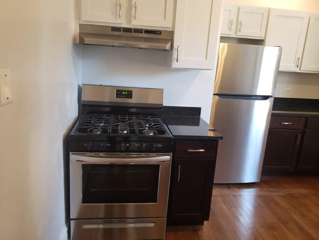 Building Photo - 4414 N St Louis Ave