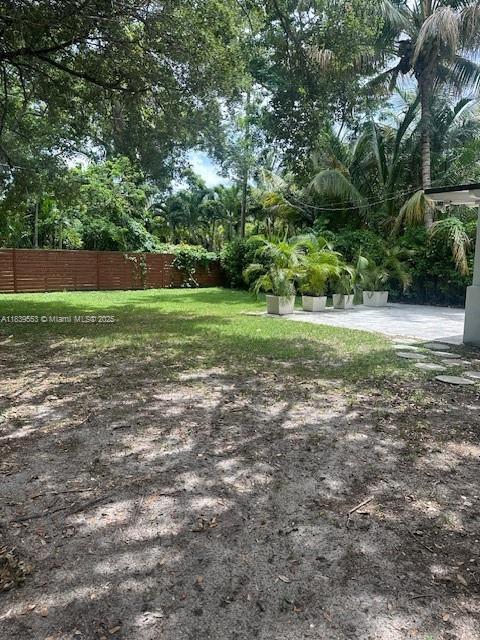 Building Photo - 6880 SW 77th Terrace