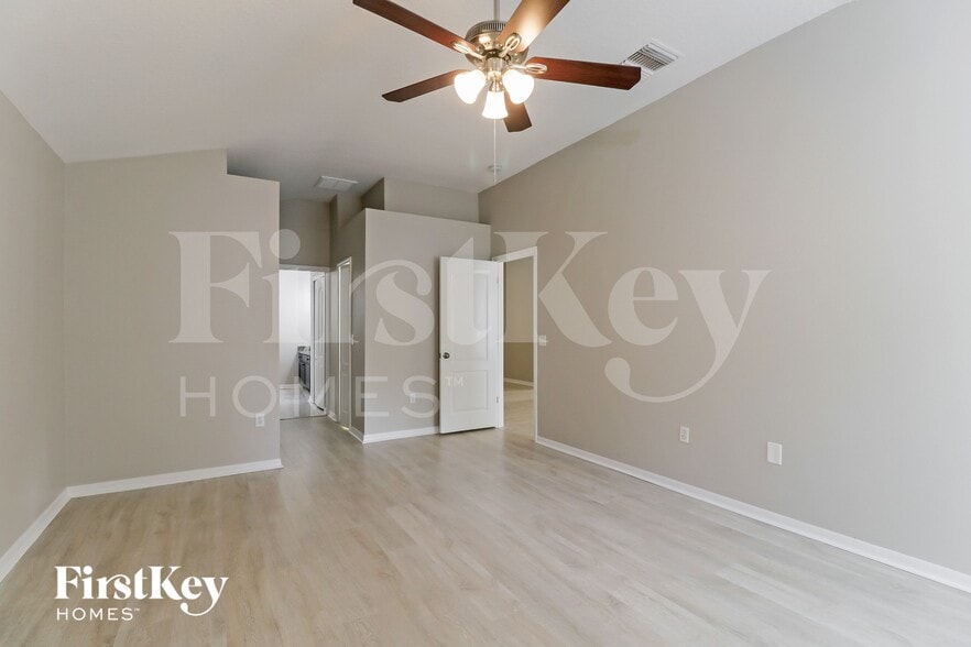 Building Photo - 18356 Cypress Bay Pkwy