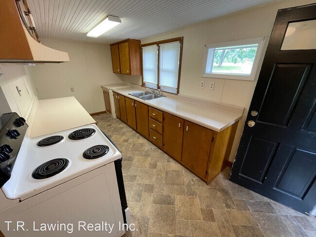 Building Photo - 2 br, 1 bath House - 3440 Fallston Road