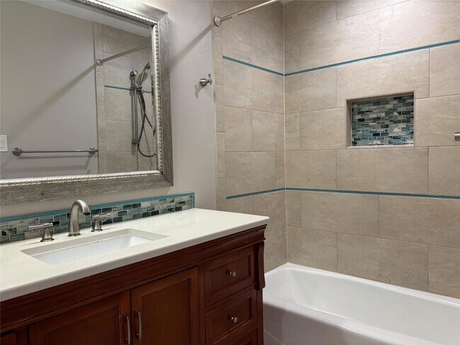 Building Photo - 7525 Windrush Dr