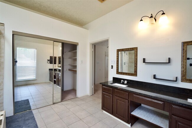 Building Photo - 3222 Settlers Way Blvd