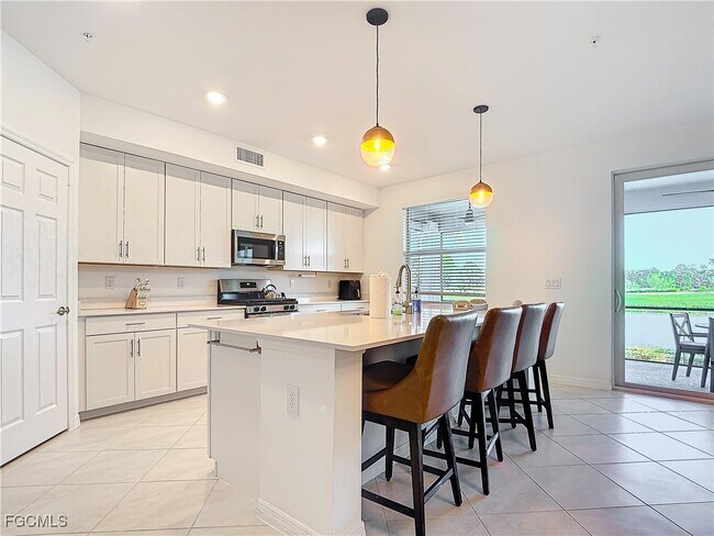 Building Photo - 15903 Grassland Ln