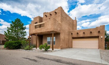 Building Photo - Spacious Two-Story Retreat