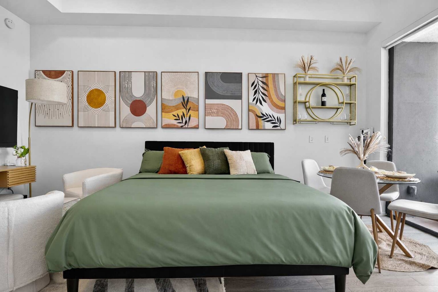 Building Photo - 404 NE 2nd Ave