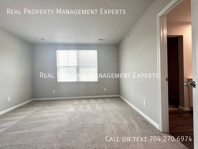 Building Photo - 5232 Austin Knoll Ct