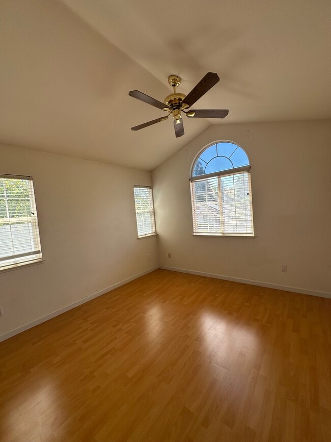 Building Photo - 1745 Mt Hamilton Dr