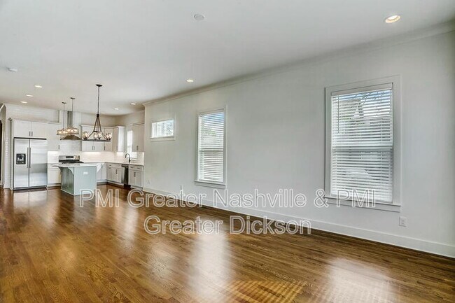 Building Photo - 1113 Park St