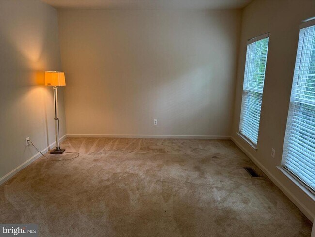 Building Photo - 12489 Pfitzner Ct