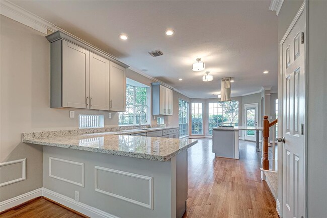 Building Photo - 24118 Bay Hill Blvd