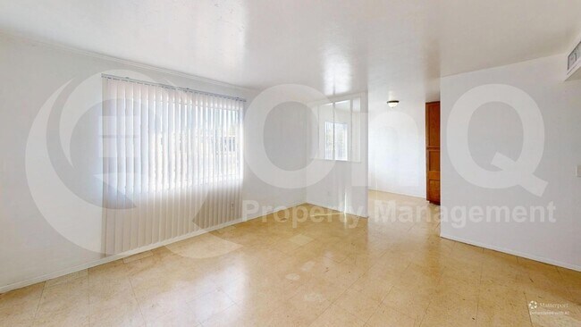 Building Photo - 872 W Glenn St