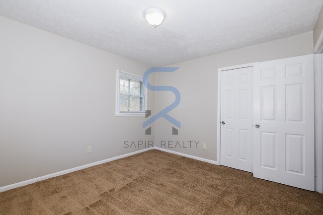 Building Photo - Move in before December 15th and get $100 OFF your rent for the first 3 months — PLUS a $250 Amaz...