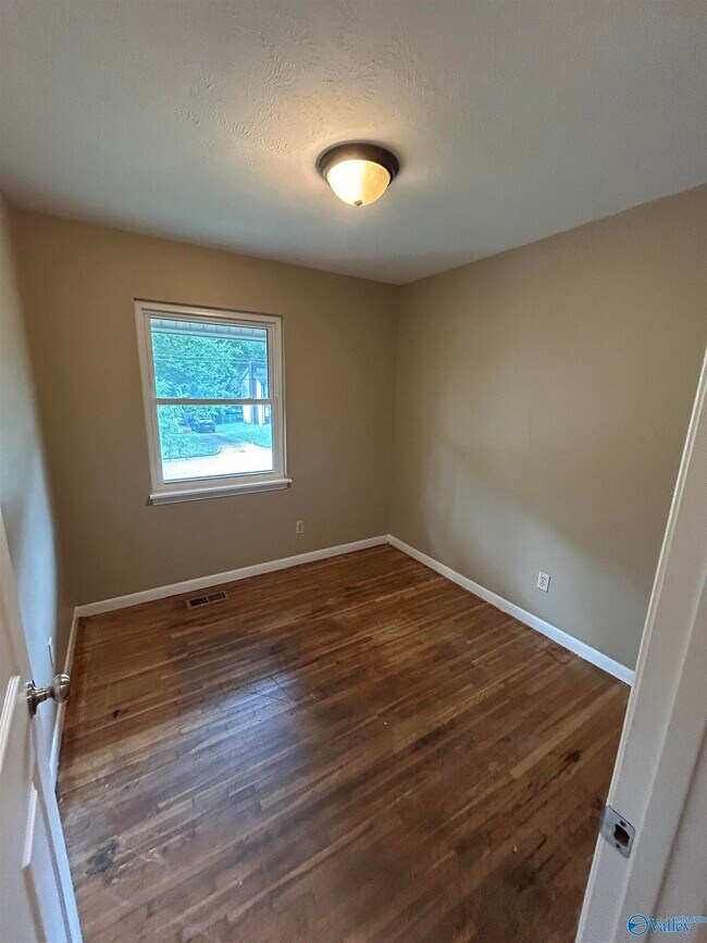 Building Photo - 3616 Judd Ave NW