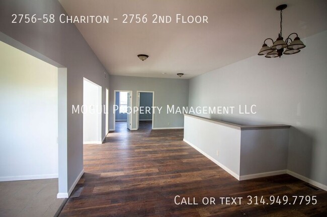 Building Photo - 3-bedroom REMODELED apartment! Rest of Jan...