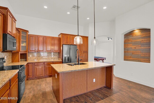 Building Photo - 7431 E Norwood St