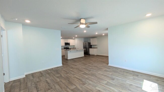 Building Photo - 10624 Queens Gate Cir