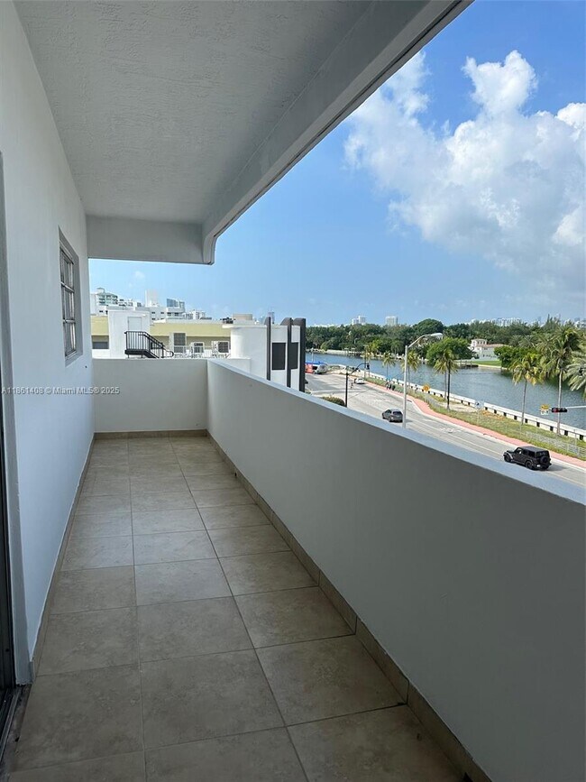 Building Photo - 4101 Indian Creek Dr