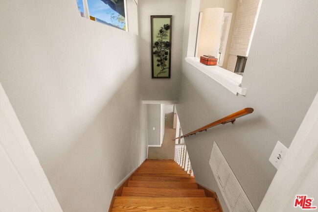 Building Photo - 1313 Corona Dr