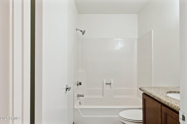Building Photo - 7027 S 40th Pl
