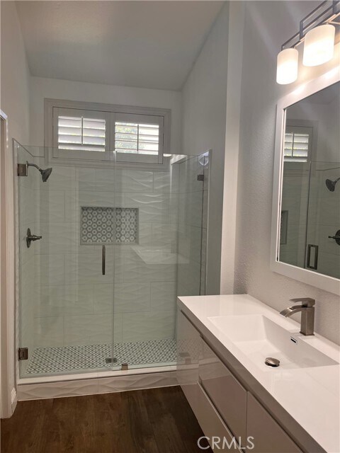 Building Photo - 2940 Vía Toscana