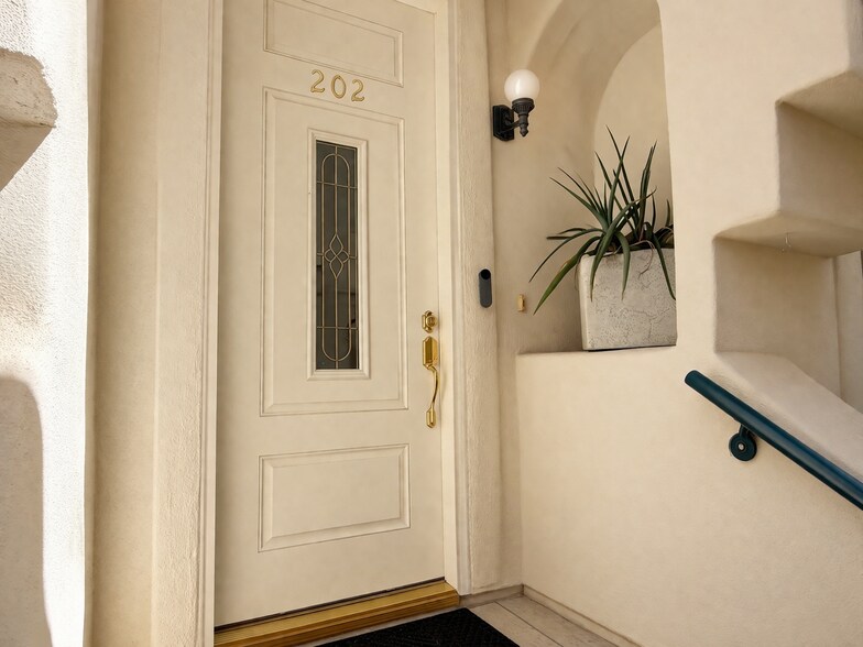 Building Photo - 7629 Valley Green Dr