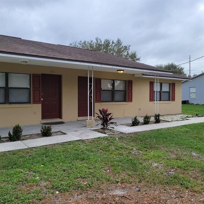 Building Photo - 784 E Anderson Rd