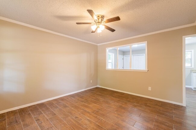 Building Photo - 4468 Tarleton Dr