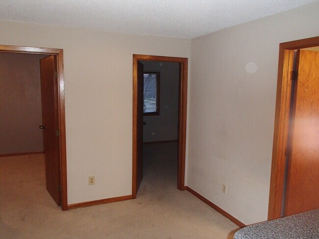 Building Photo - 2527 23rd Ave NW