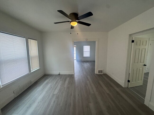 Building Photo - 13302 Ferris Ave