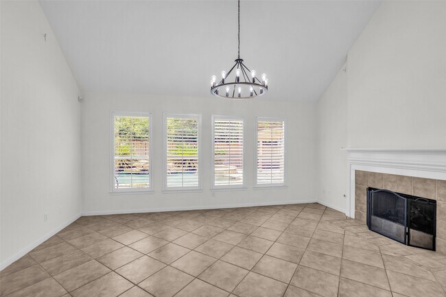 Building Photo - 79 W Shale Creek Cir